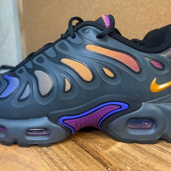 Nike
Air max plus drift
Brand new - Picture 8 of 12